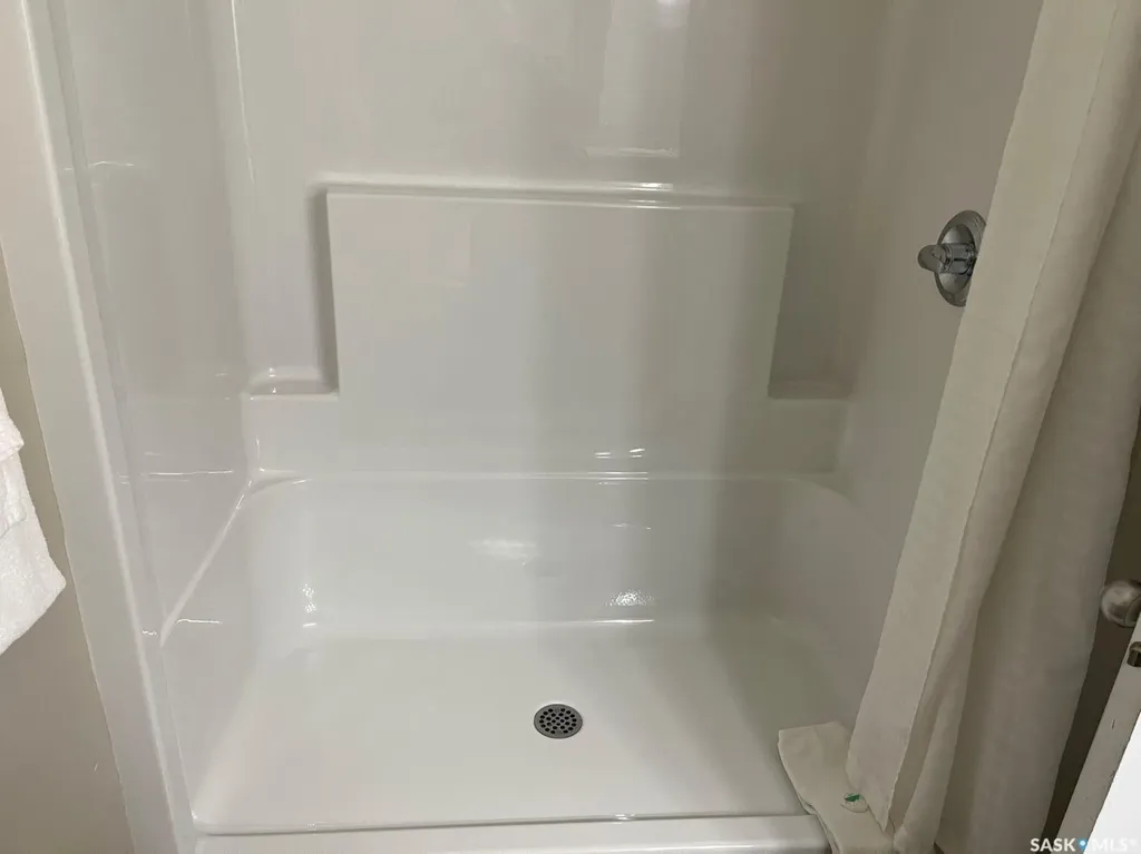1250 Aaro Avenue Elbow SK S0H 1J0