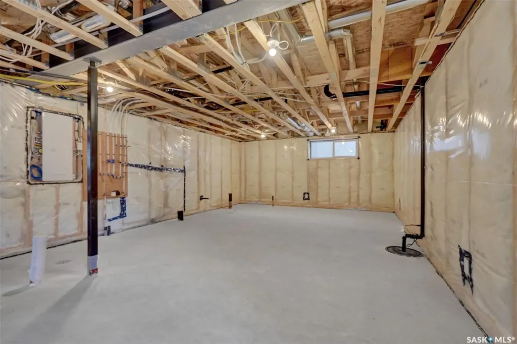 4327 Wild Rose Drive Regina SK S4V 3V6
