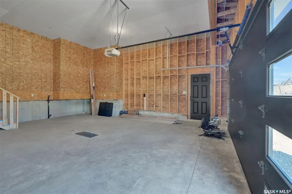 4327 Wild Rose Drive Regina SK S4V 3V6