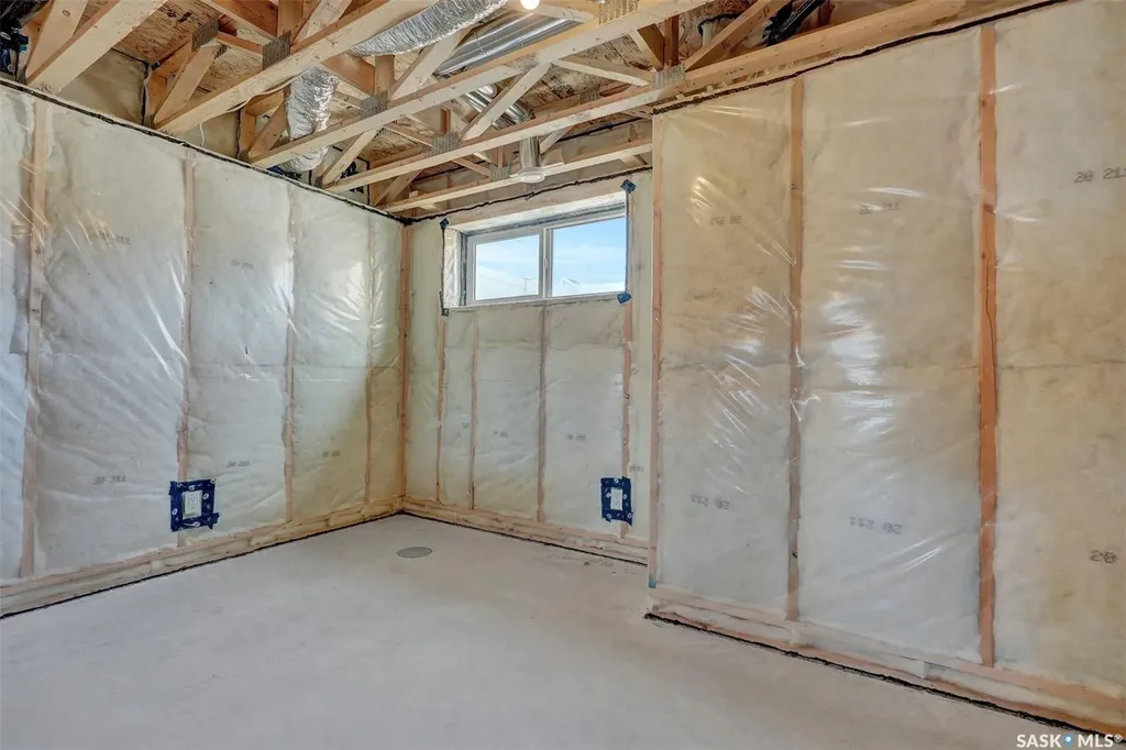 4327 Wild Rose Drive Regina SK S4V 3V6