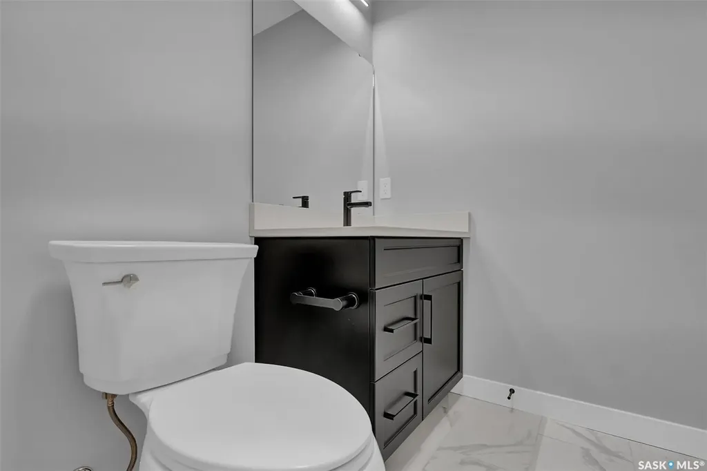 4327 Wild Rose Drive Regina SK S4V 3V6