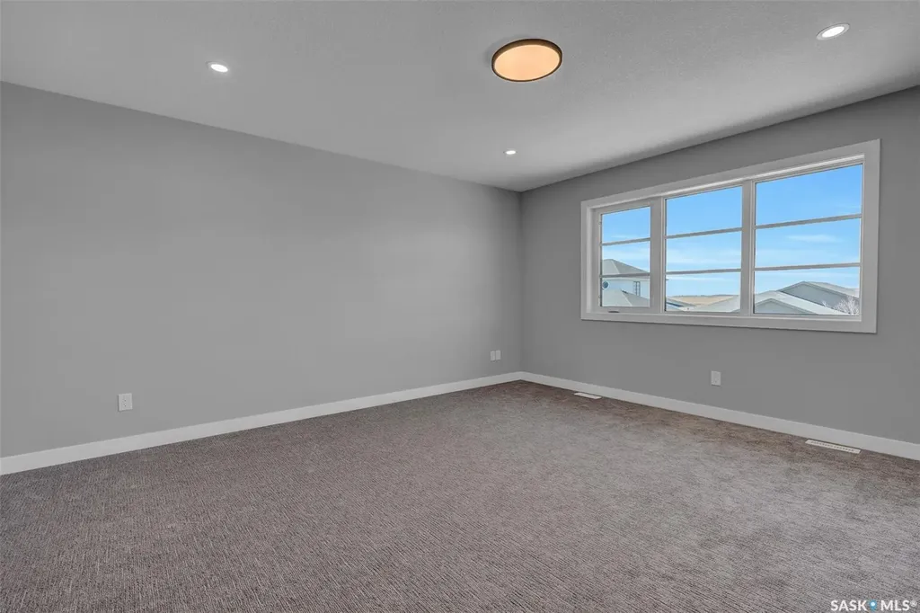4327 Wild Rose Drive Regina SK S4V 3V6