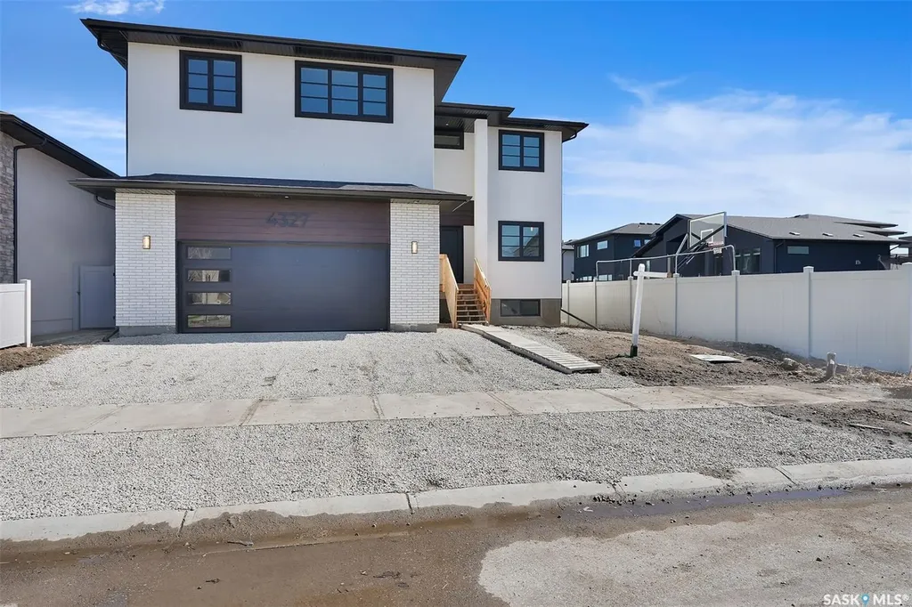 4327 Wild Rose Drive Regina SK S4V 3V6