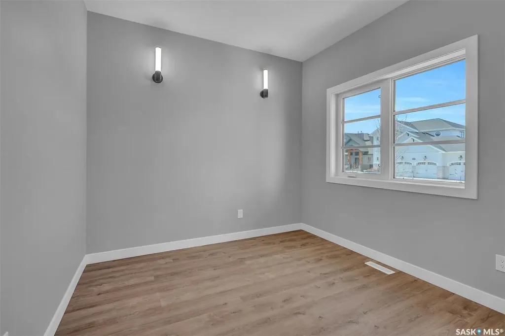 4327 Wild Rose Drive Regina SK S4V 3V6