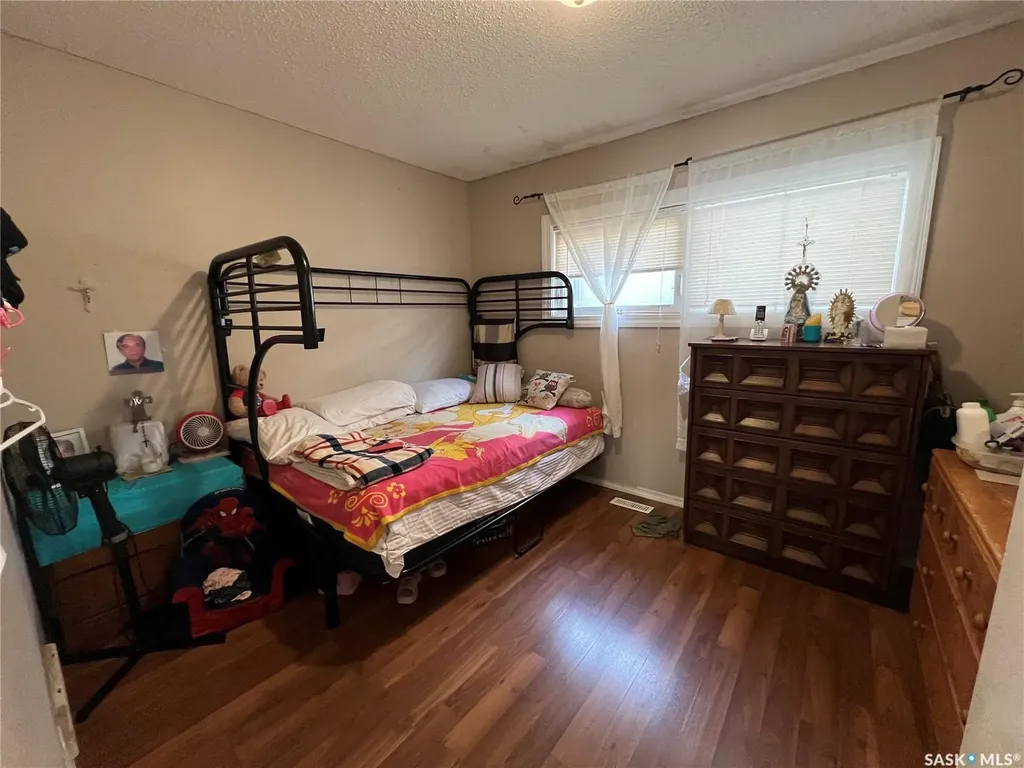 405 York Street Regina SK S4R 4W7