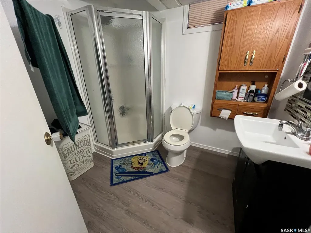 405 York Street Regina SK S4R 4W7