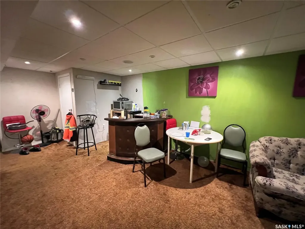 405 York Street Regina SK S4R 4W7