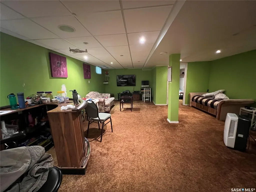 405 York Street Regina SK S4R 4W7