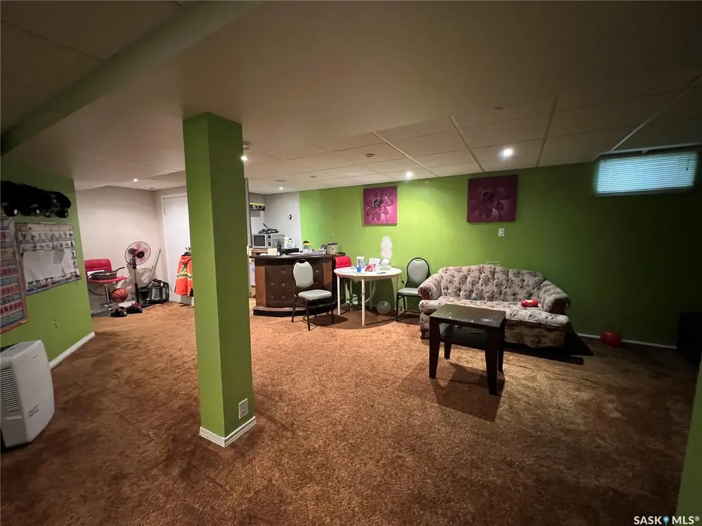 405 York Street Regina SK S4R 4W7