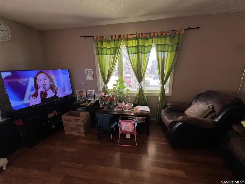 405 York Street Regina SK S4R 4W7