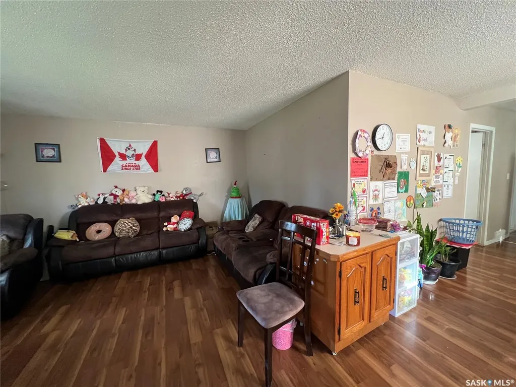 405 York Street Regina SK S4R 4W7
