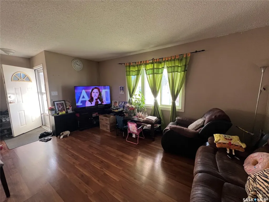 405 York Street Regina SK S4R 4W7