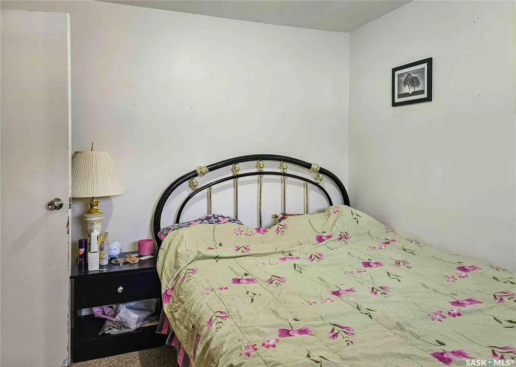 107 3rd Avenue W Elrose SK S0L 0Z0