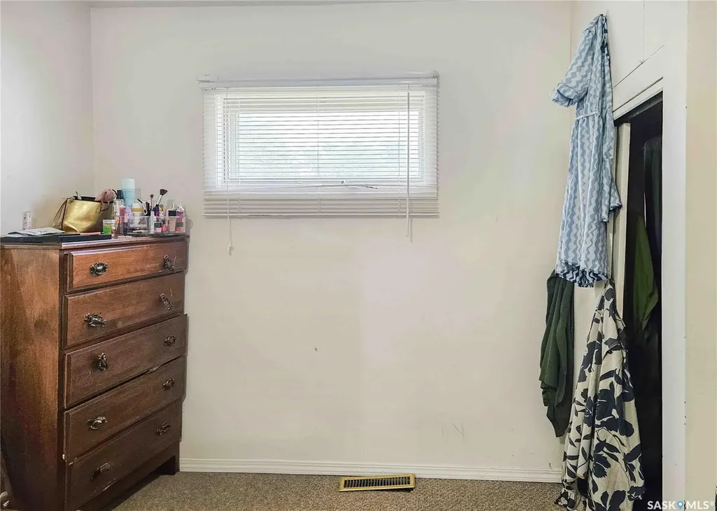 107 3rd Avenue W Elrose SK S0L 0Z0