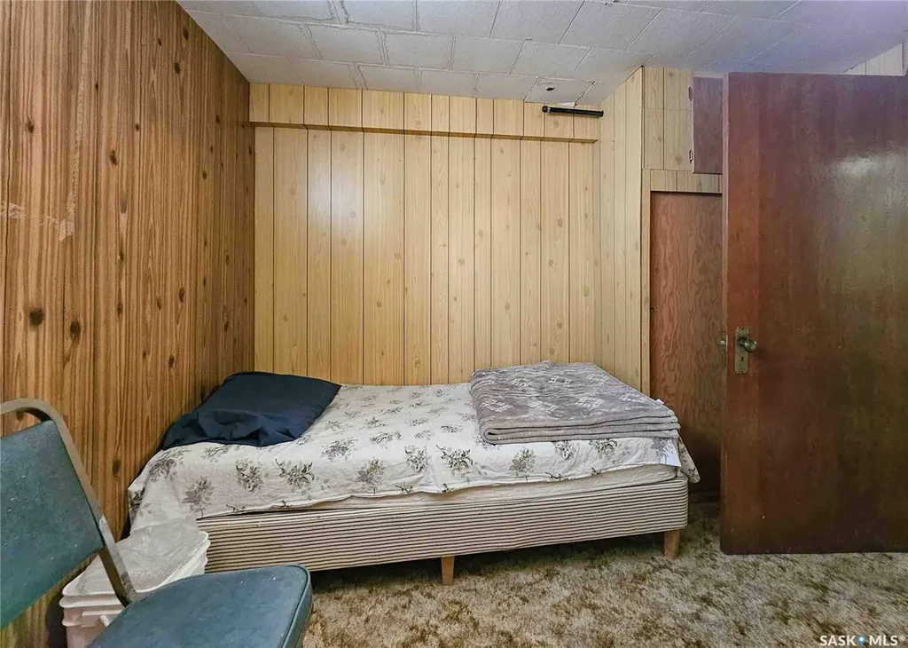 107 3rd Avenue W Elrose SK S0L 0Z0