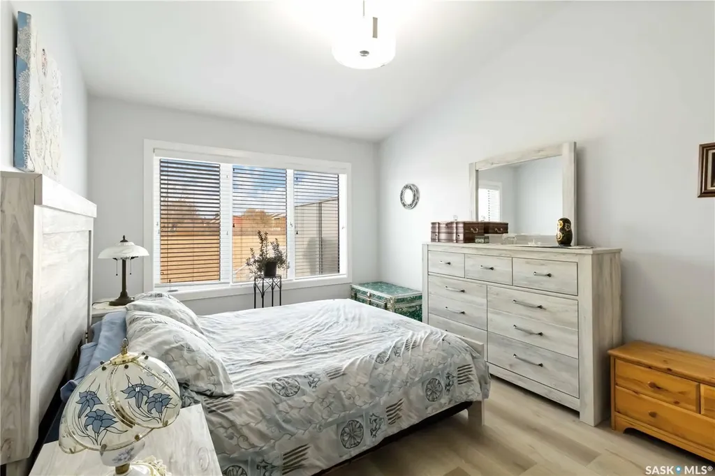 3214 11th Street Saskatoon SK S7M 5G3