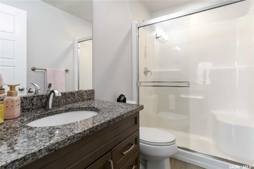 3214 11th Street Saskatoon SK S7M 5G3