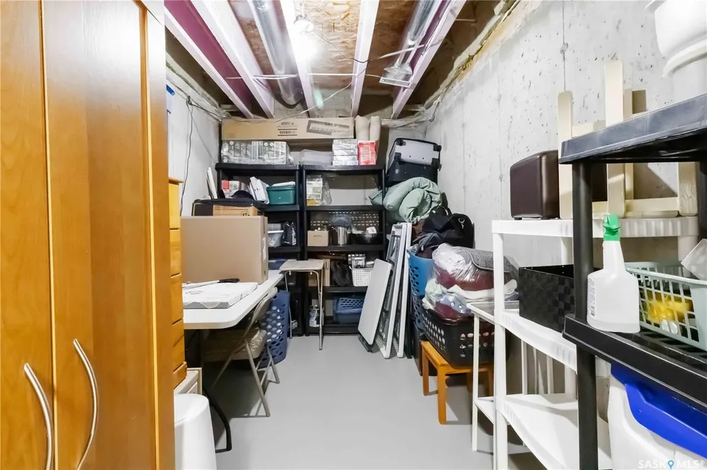 3214 11th Street Saskatoon SK S7M 5G3