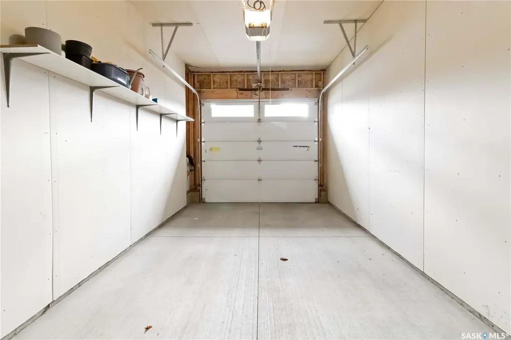 3214 11th Street Saskatoon SK S7M 5G3
