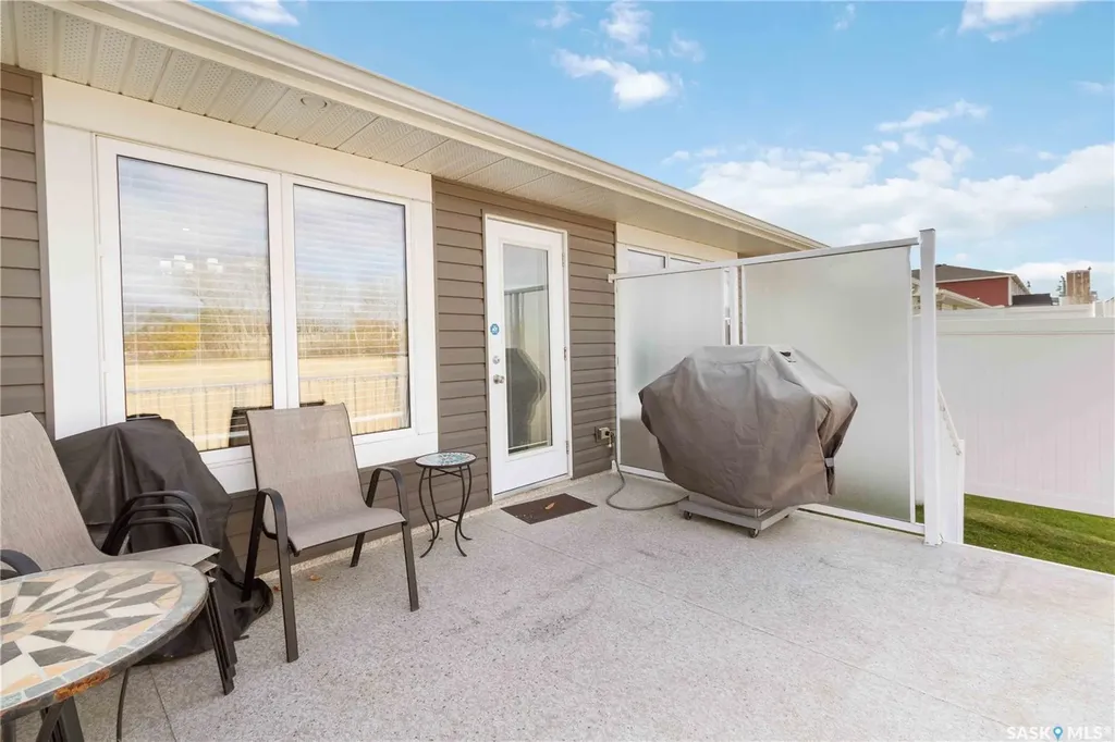3214 11th Street Saskatoon SK S7M 5G3