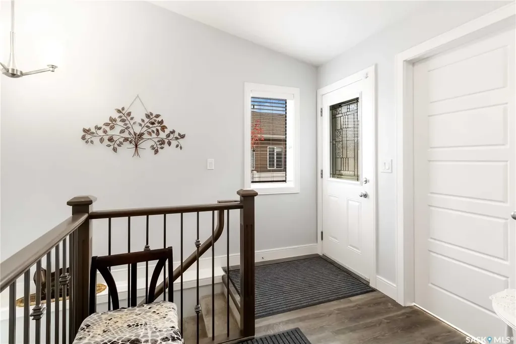 3214 11th Street Saskatoon SK S7M 5G3