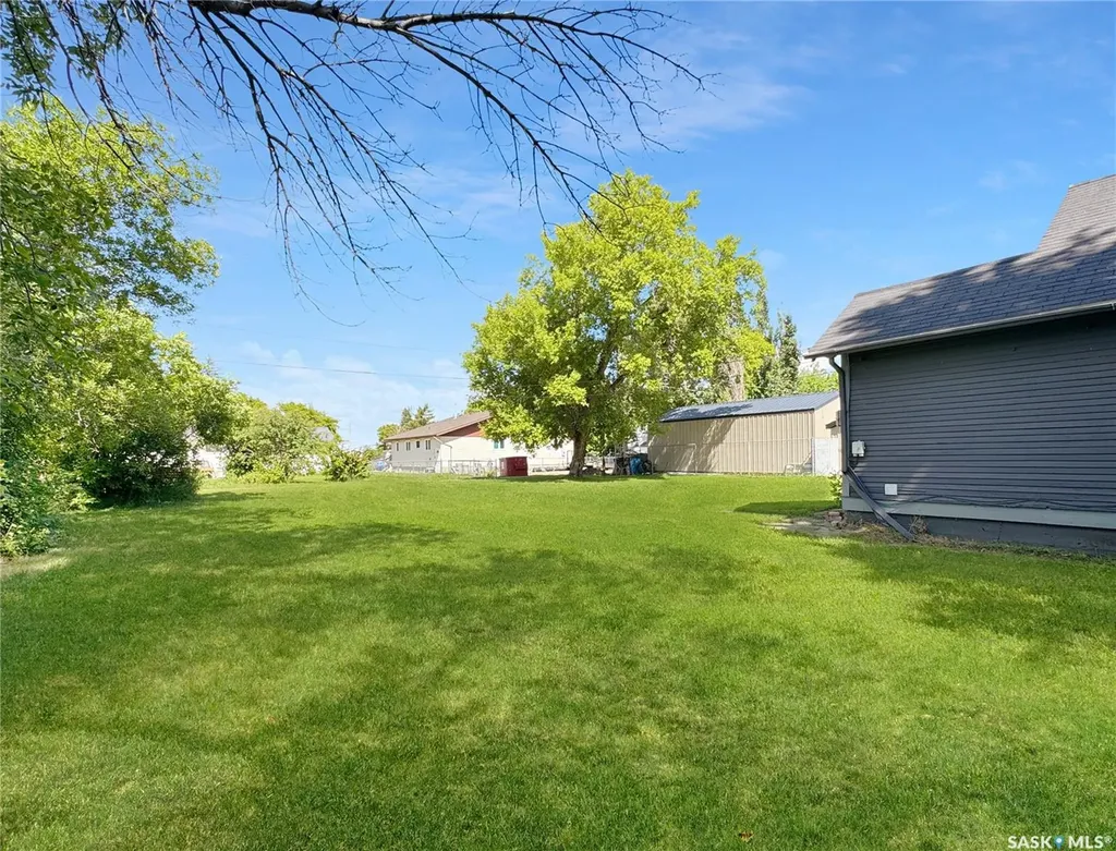 309 3rd Street W Wilkie SK S0K 4W0