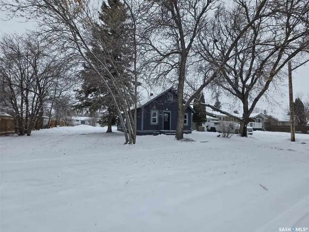 309 3rd Street W Wilkie SK S0K 4W0