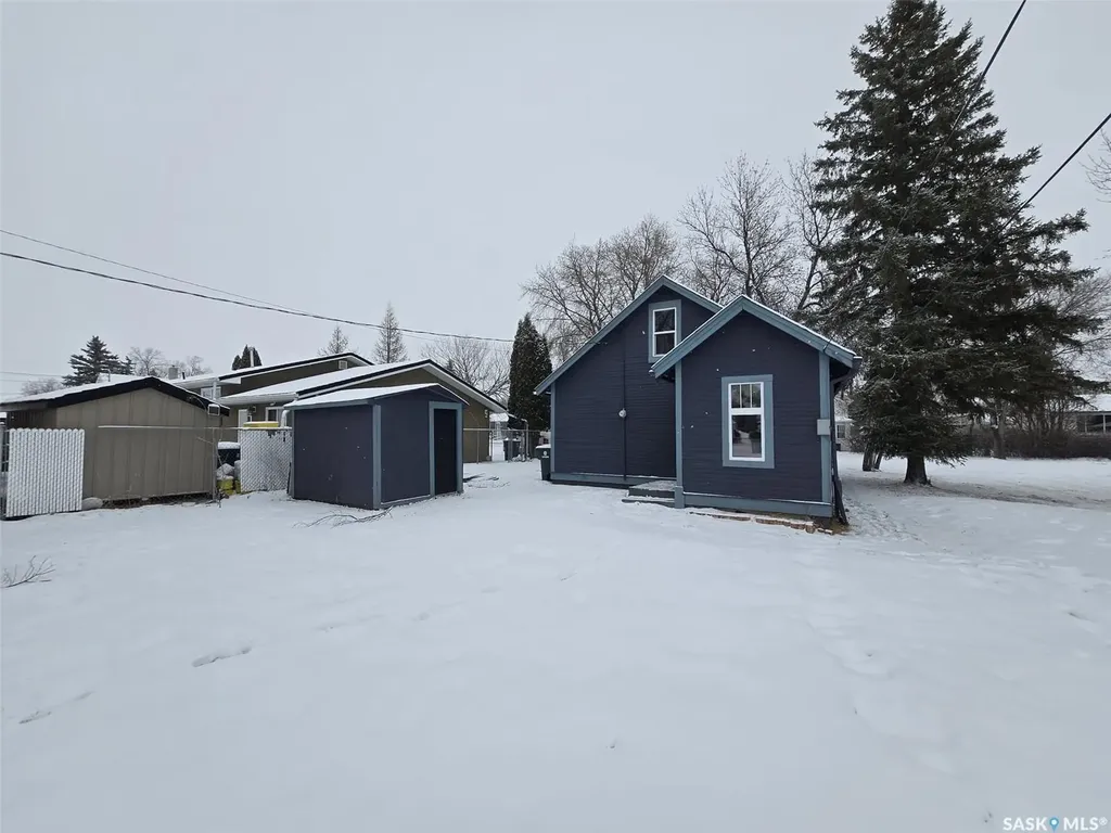 309 3rd Street W Wilkie SK S0K 4W0