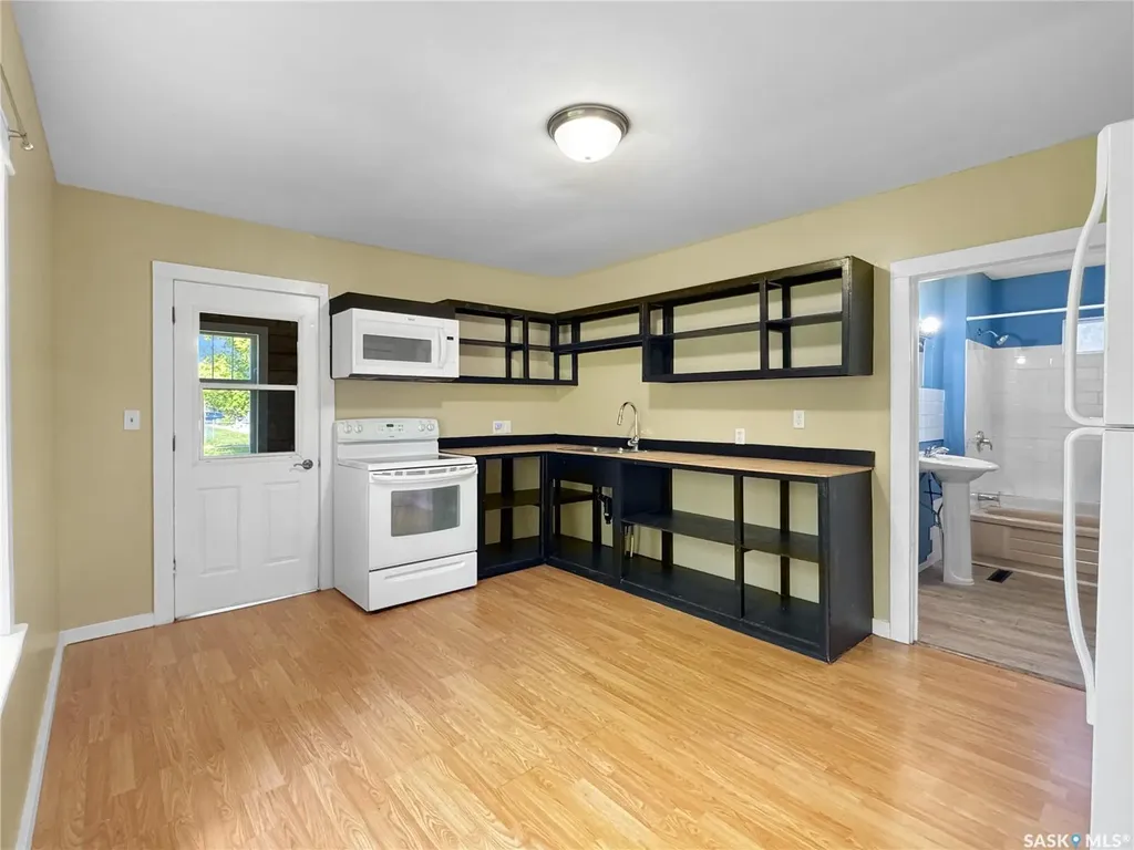 309 3rd Street W Wilkie SK S0K 4W0