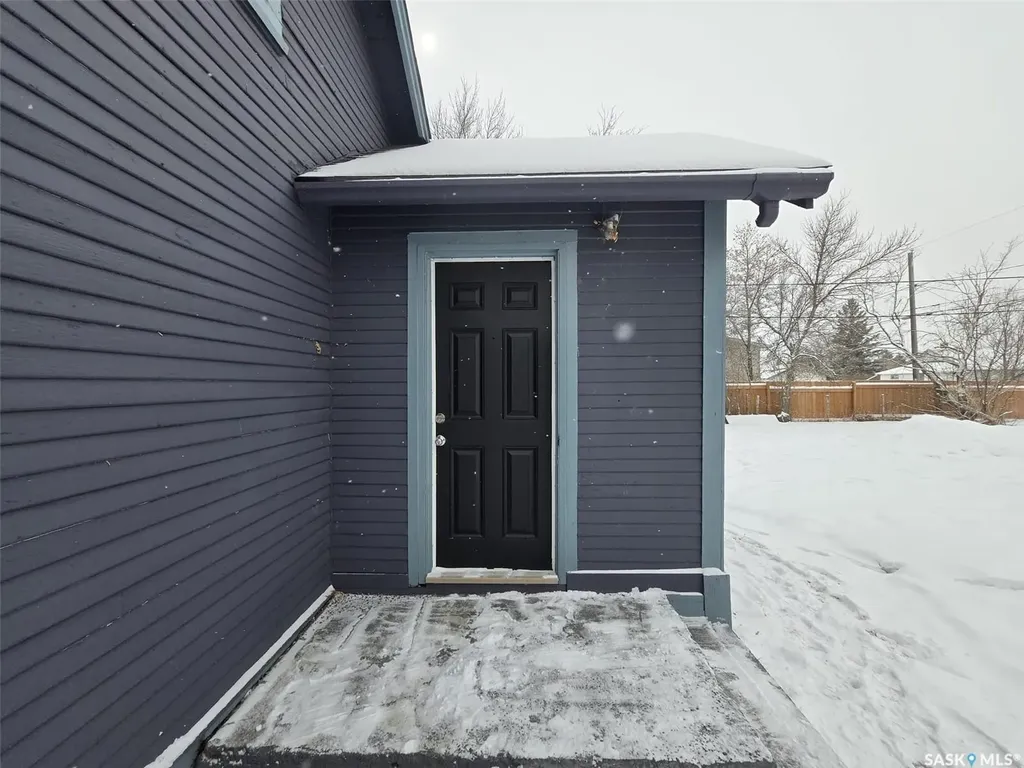 309 3rd Street W Wilkie SK S0K 4W0
