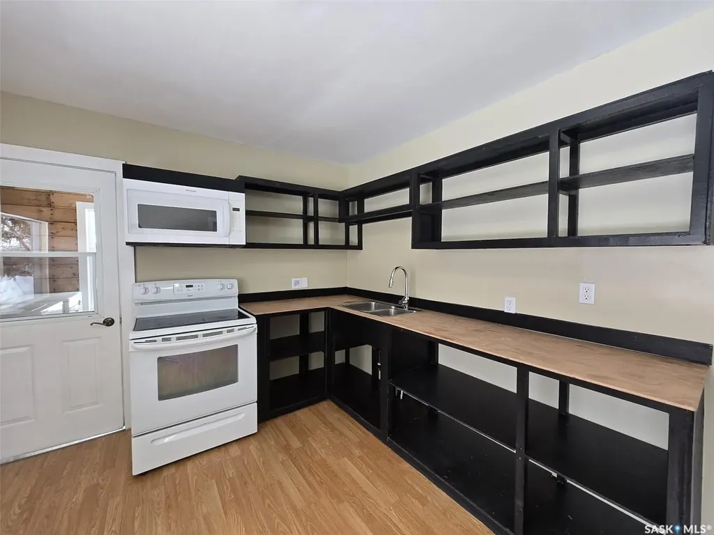309 3rd Street W Wilkie SK S0K 4W0