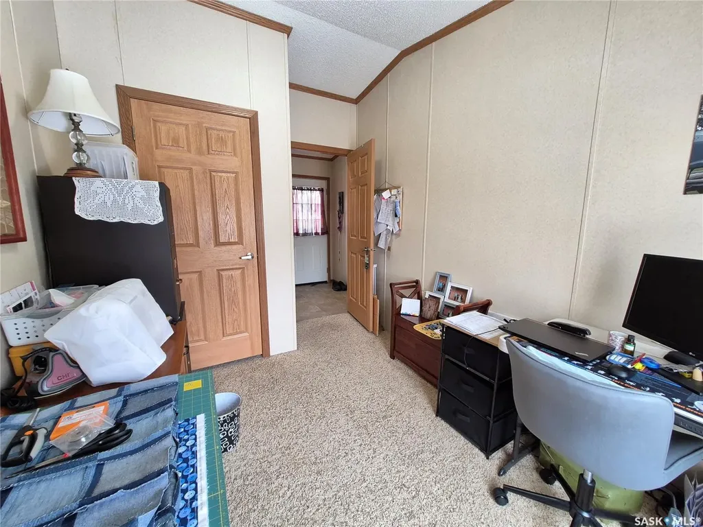 4425 Access Road Halbrite SK S0C 1H0