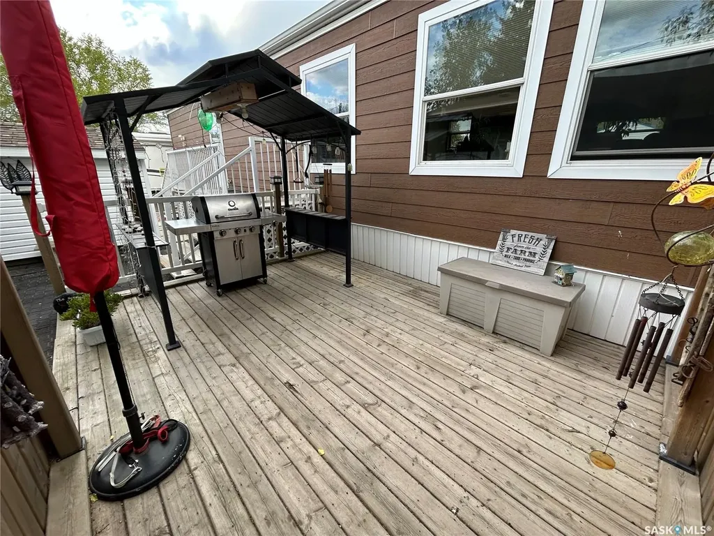 4425 Access Road Halbrite SK S0C 1H0