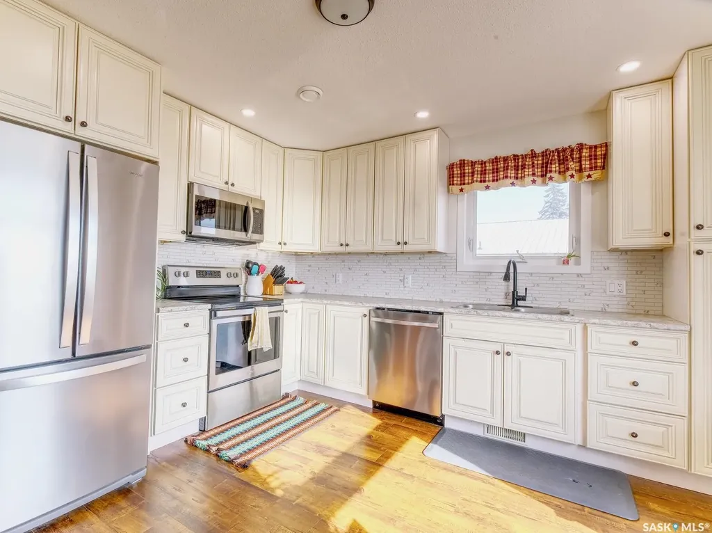 304 2nd Avenue E Biggar SK S0K 0M0