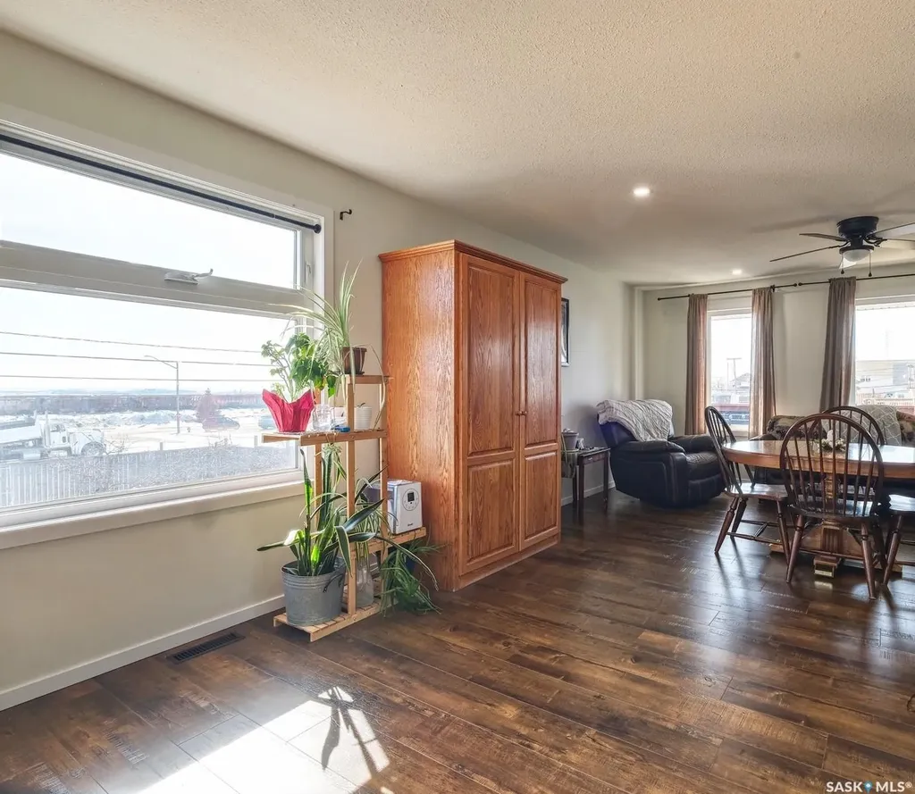 304 2nd Avenue E Biggar SK S0K 0M0