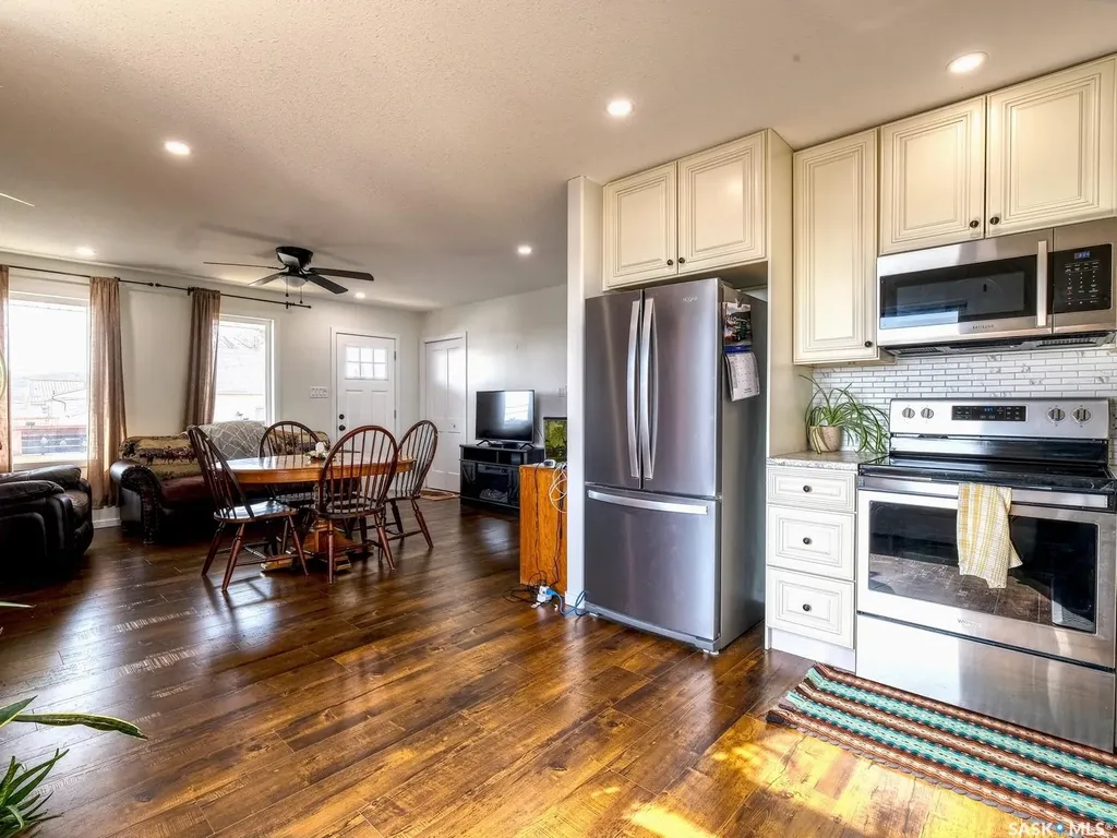 304 2nd Avenue E Biggar SK S0K 0M0
