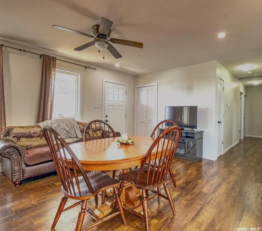 304 2nd Avenue E Biggar SK S0K 0M0