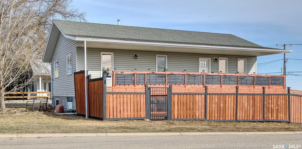 304 2nd Avenue E Biggar SK S0K 0M0