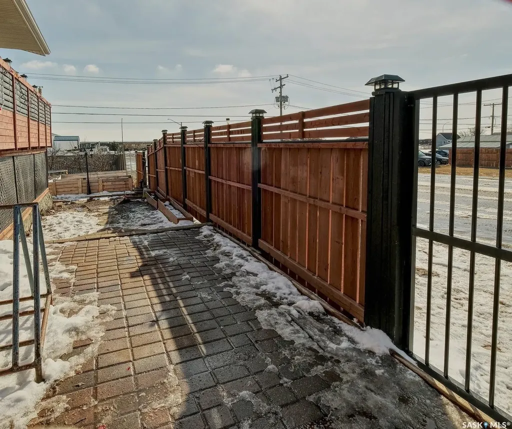304 2nd Avenue E Biggar SK S0K 0M0