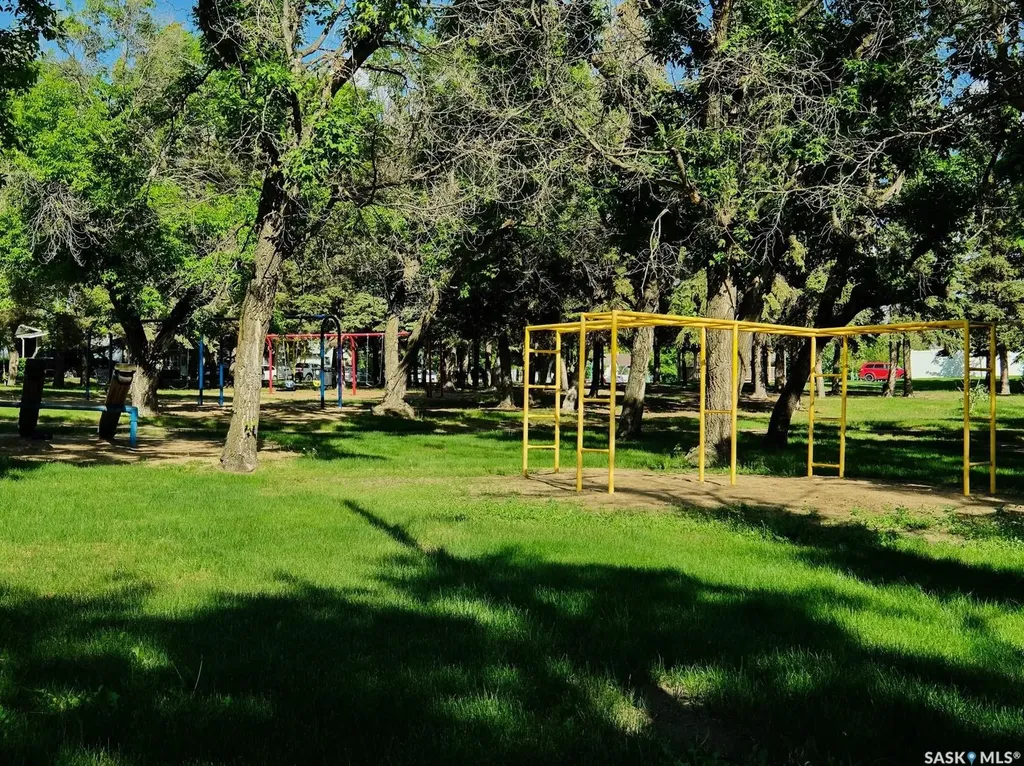 304 2nd Avenue E Biggar SK S0K 0M0