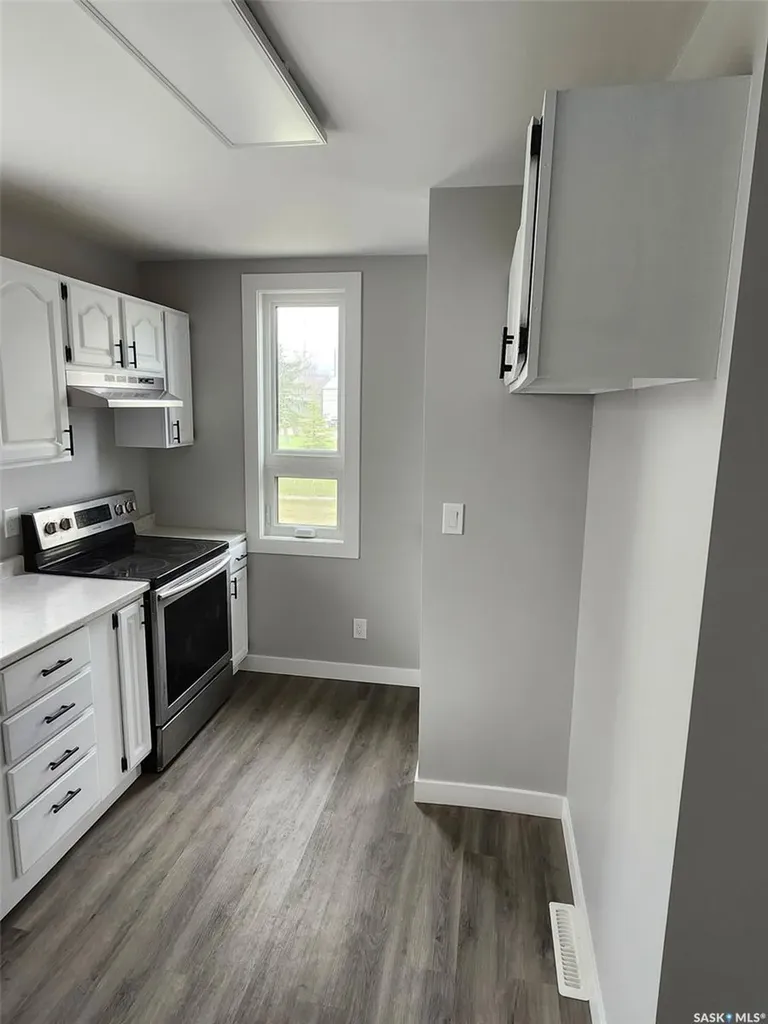408 Railway Avenue Carnduff SK S0C 0S0