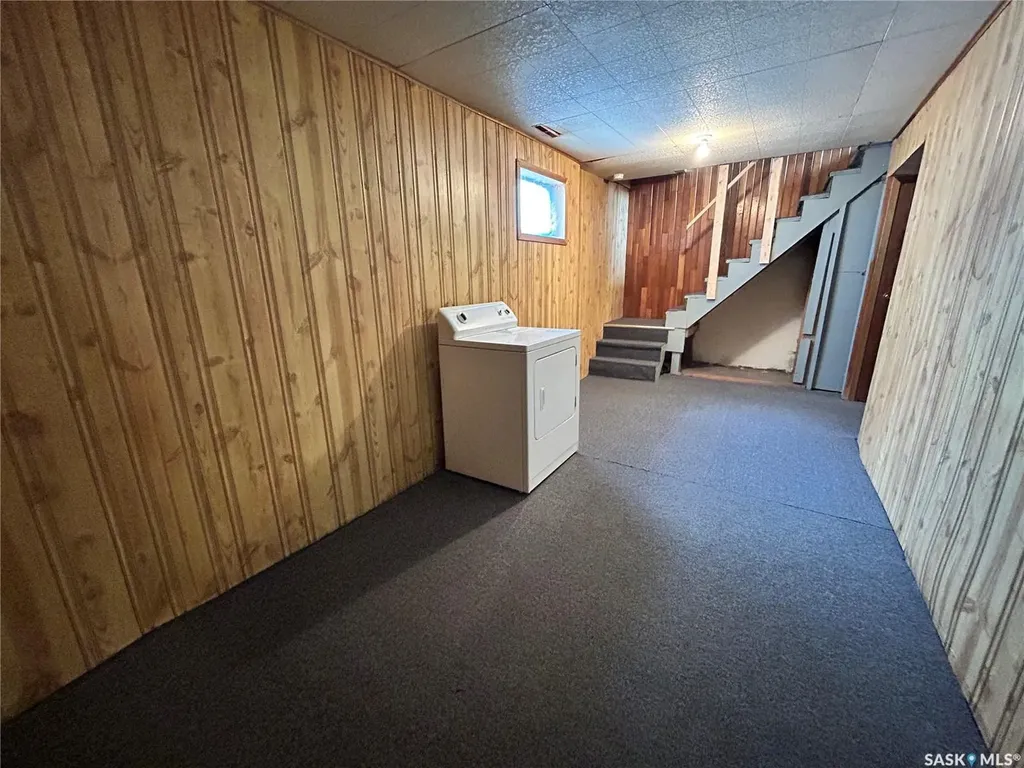 455 Halifax Street Regina SK S4R 1T4
