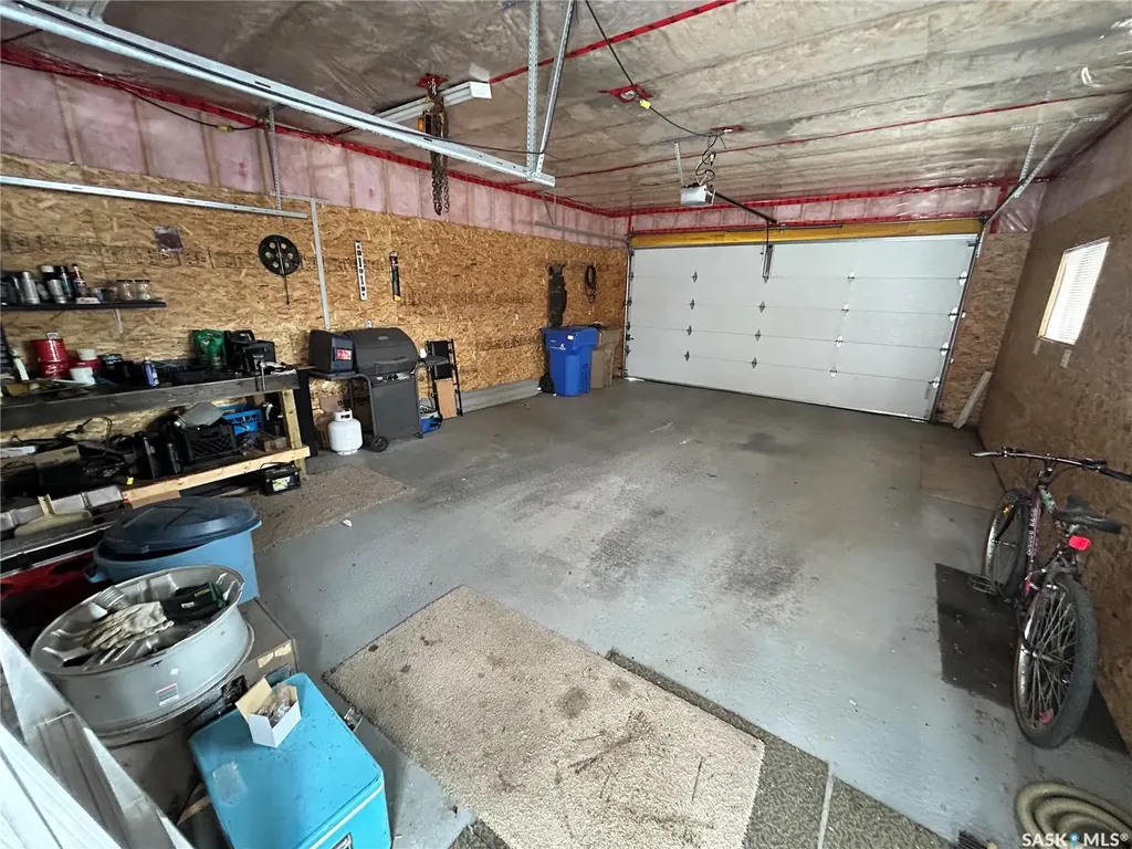 455 Halifax Street Regina SK S4R 1T4