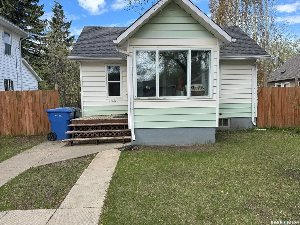 1441 103rd Street North Battleford SK S9A 1L2