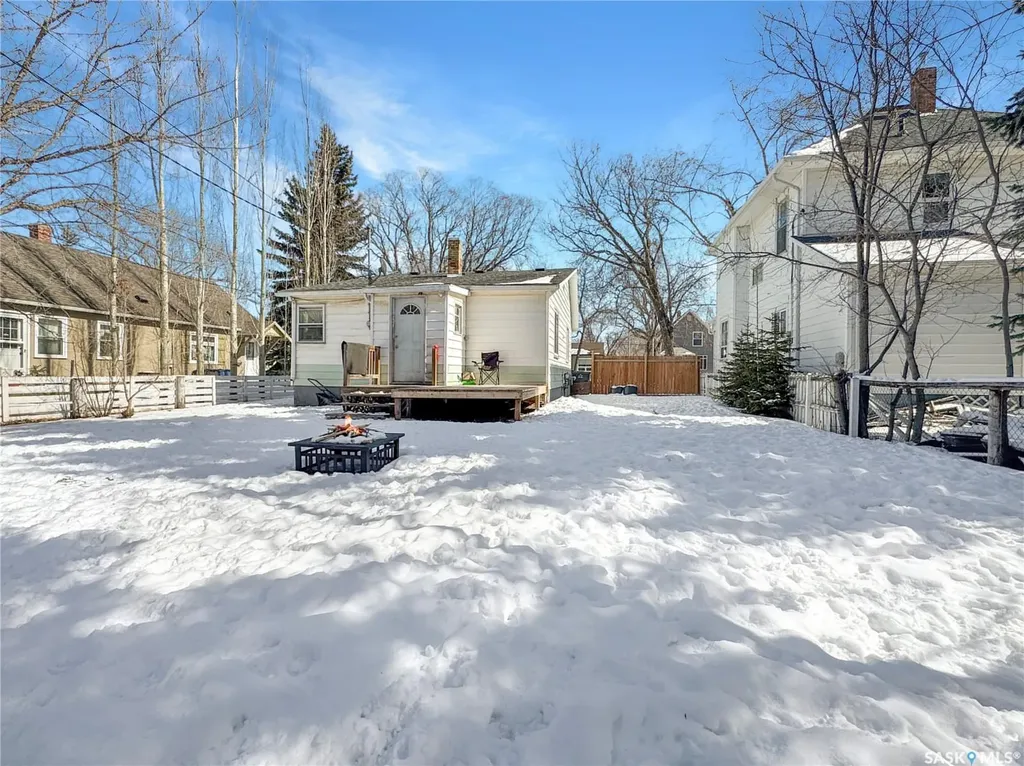 1441 103rd Street North Battleford SK S9A 1L2