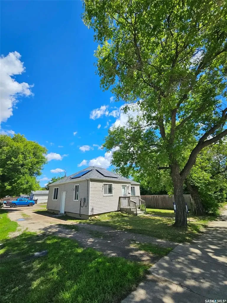 201 Broadway Street W Yorkton SK S3N 0M8
