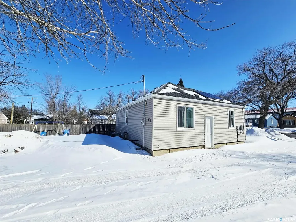 201 Broadway Street W Yorkton SK S3N 0M8
