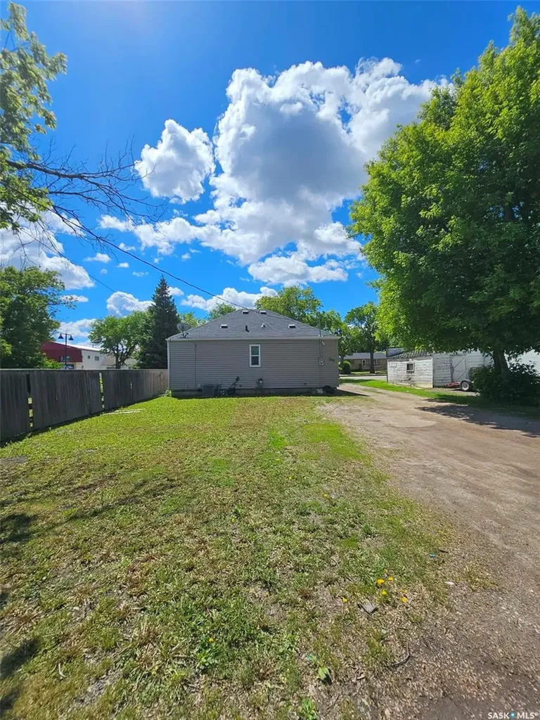 201 Broadway Street W Yorkton SK S3N 0M8