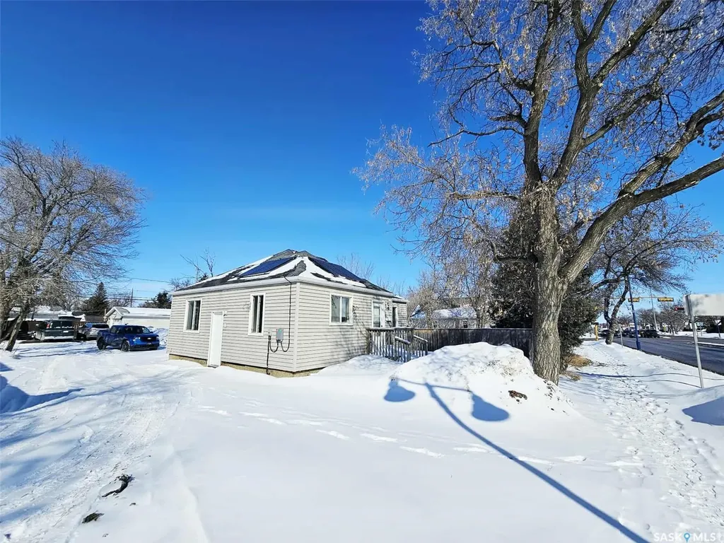 201 Broadway Street W Yorkton SK S3N 0M8