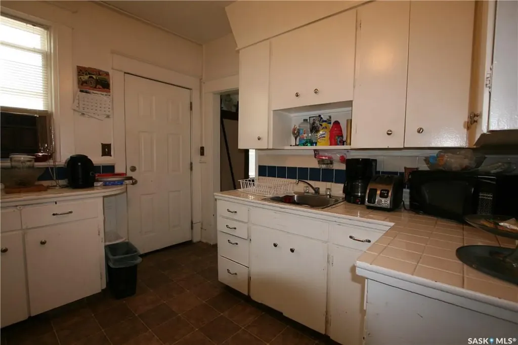 1441 Argyle Street Regina SK S4T 3S2